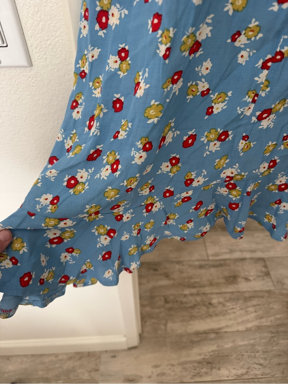 Faithfull the Brand Light Blue Floral Midi Dress with Red Accents - Picture 8 of 8